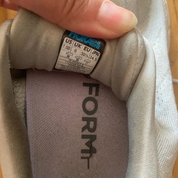 Hoka one one Ahari sneakers Gray Running Shoes - Picture 8 of 8